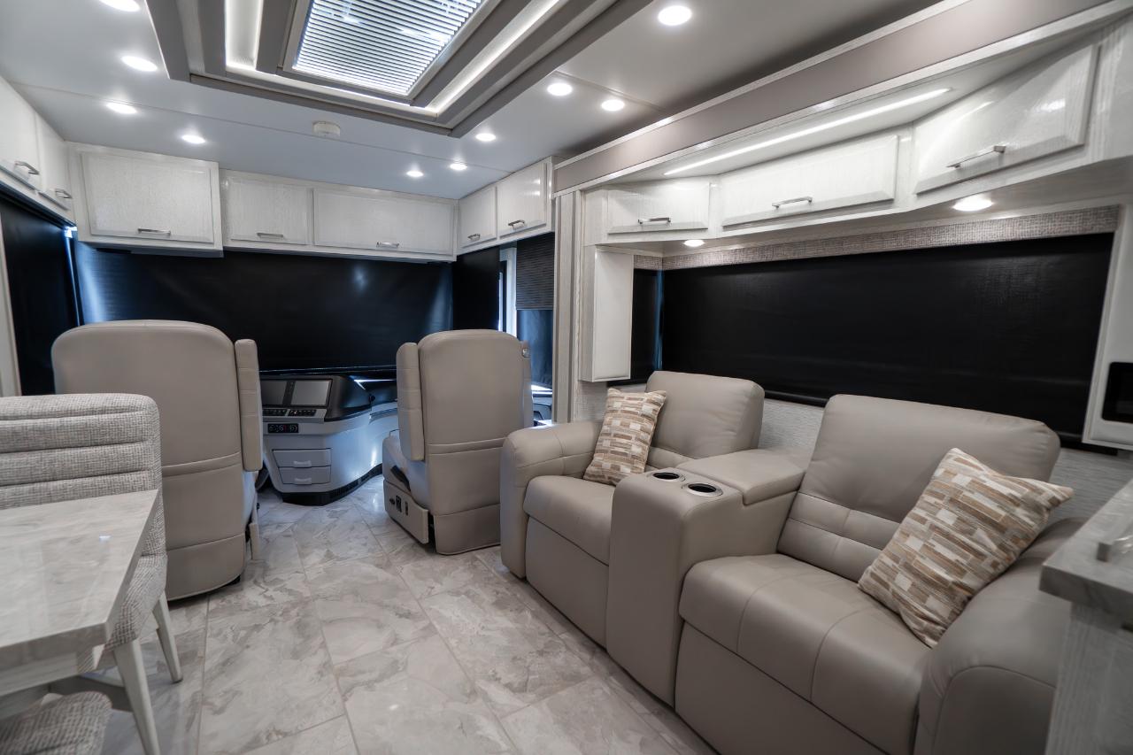 Newmar New Aire  2024