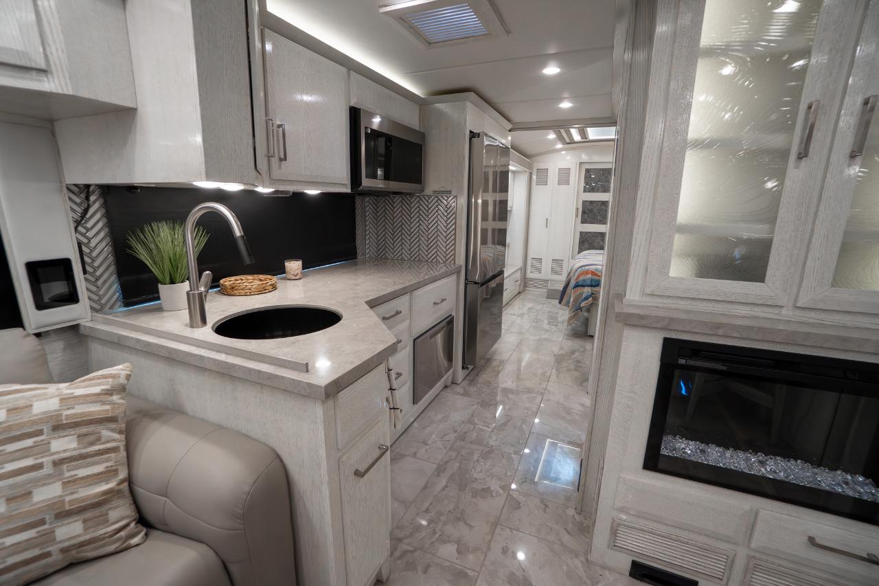 Newmar New Aire  2024