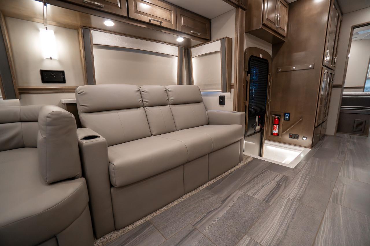 Renegade Classic  2024