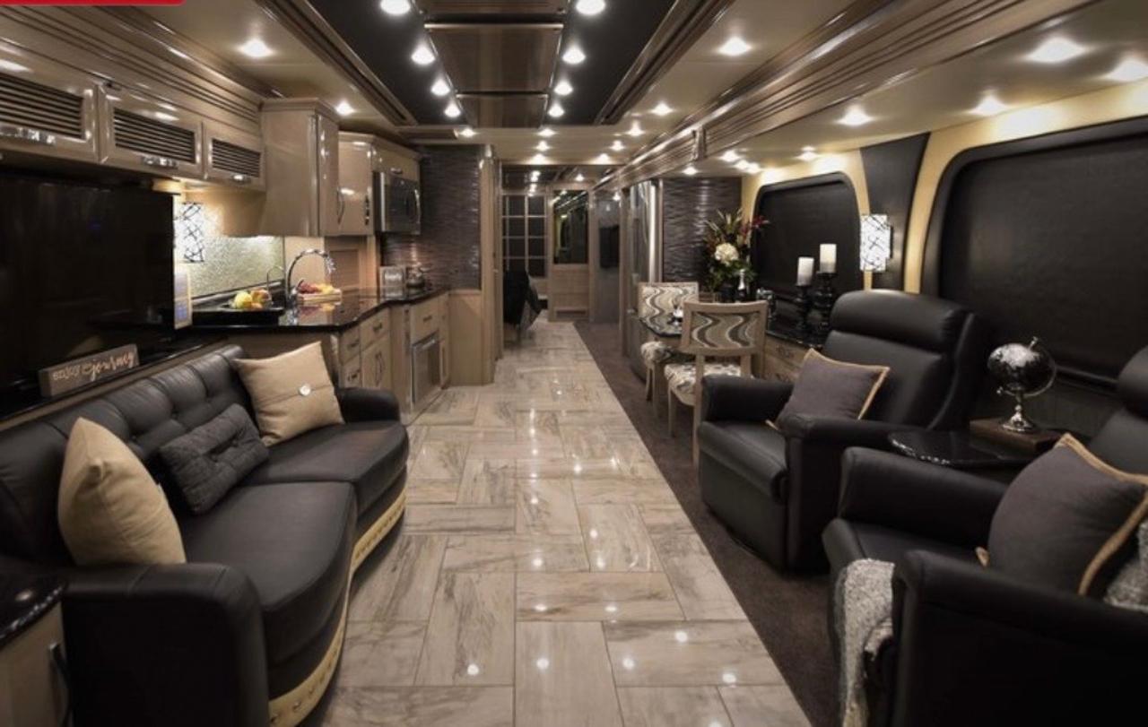 Newmar King Aire  2015