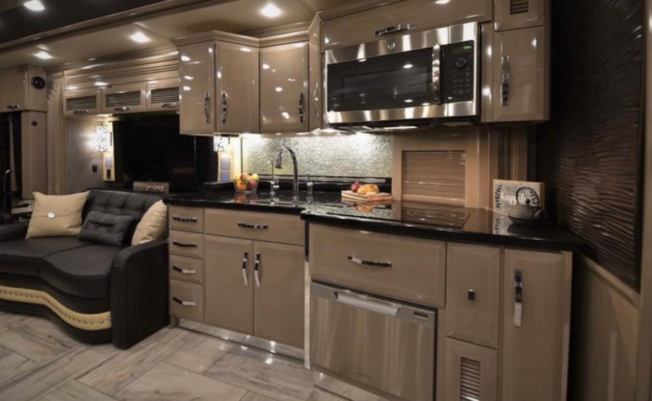 Newmar King Aire  2015