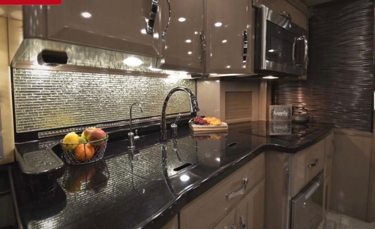 Newmar King Aire  2015