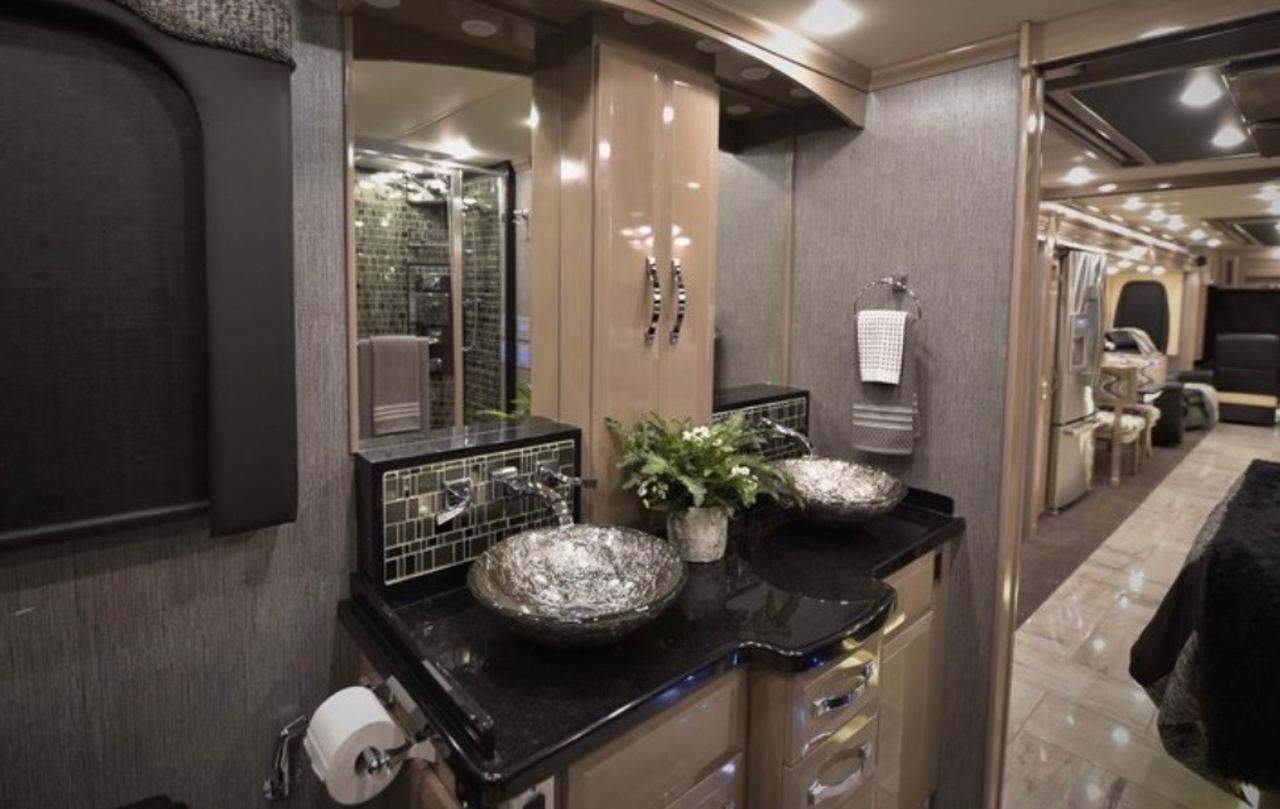 Newmar King Aire  2015