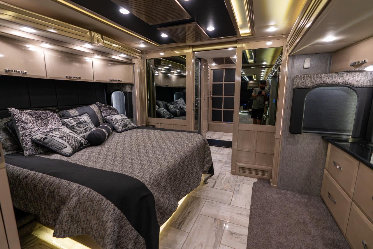 Newmar King Aire  2015