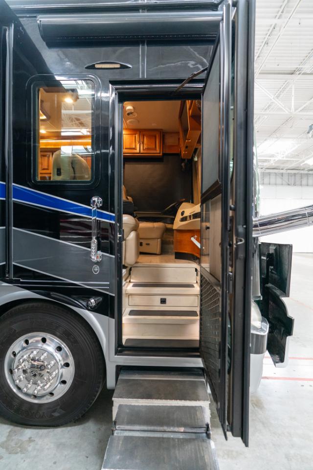 Tiffin Motorhomes Allegro Bus  2018