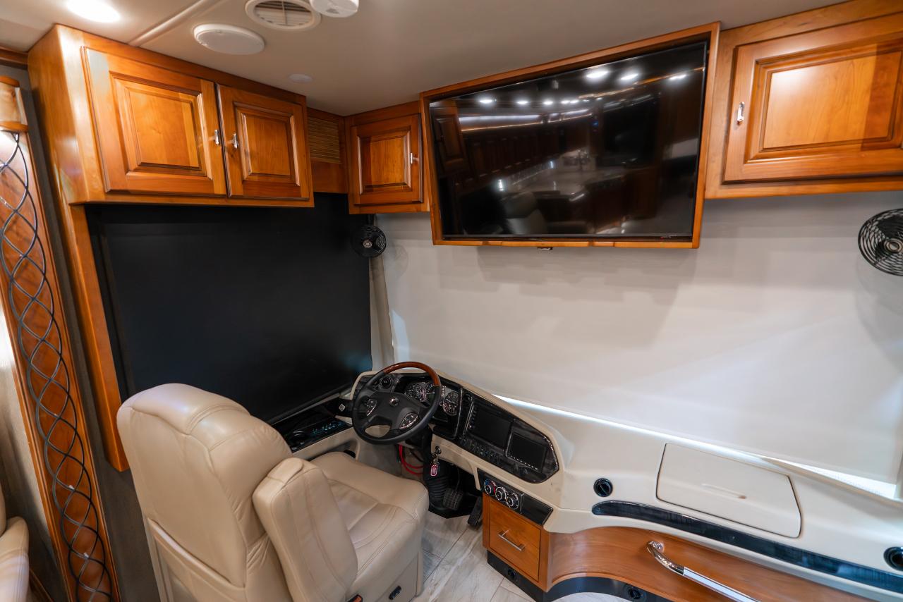 Tiffin Motorhomes Allegro Bus  2018