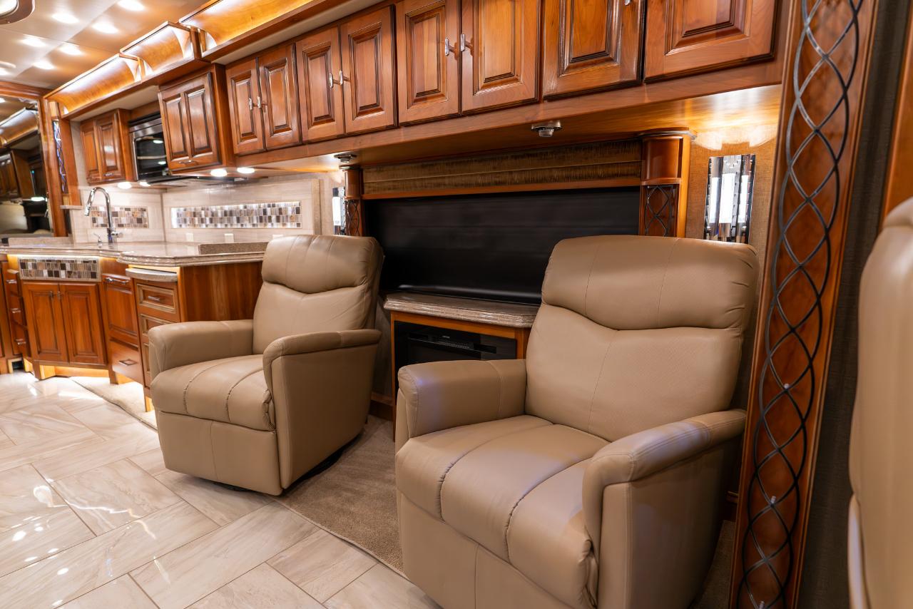 Tiffin Motorhomes Allegro Bus  2018