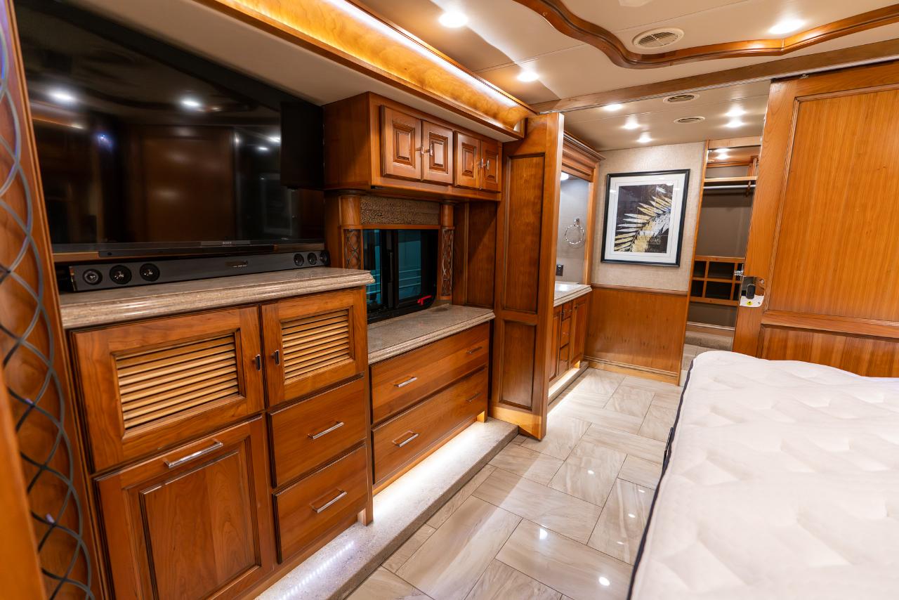 Tiffin Motorhomes Allegro Bus  2018