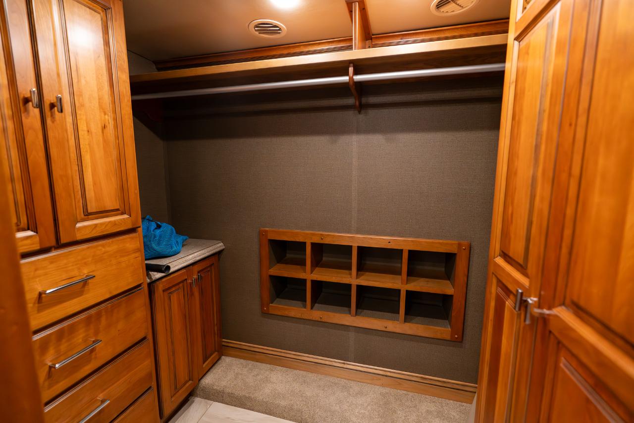 Tiffin Motorhomes Allegro Bus  2018