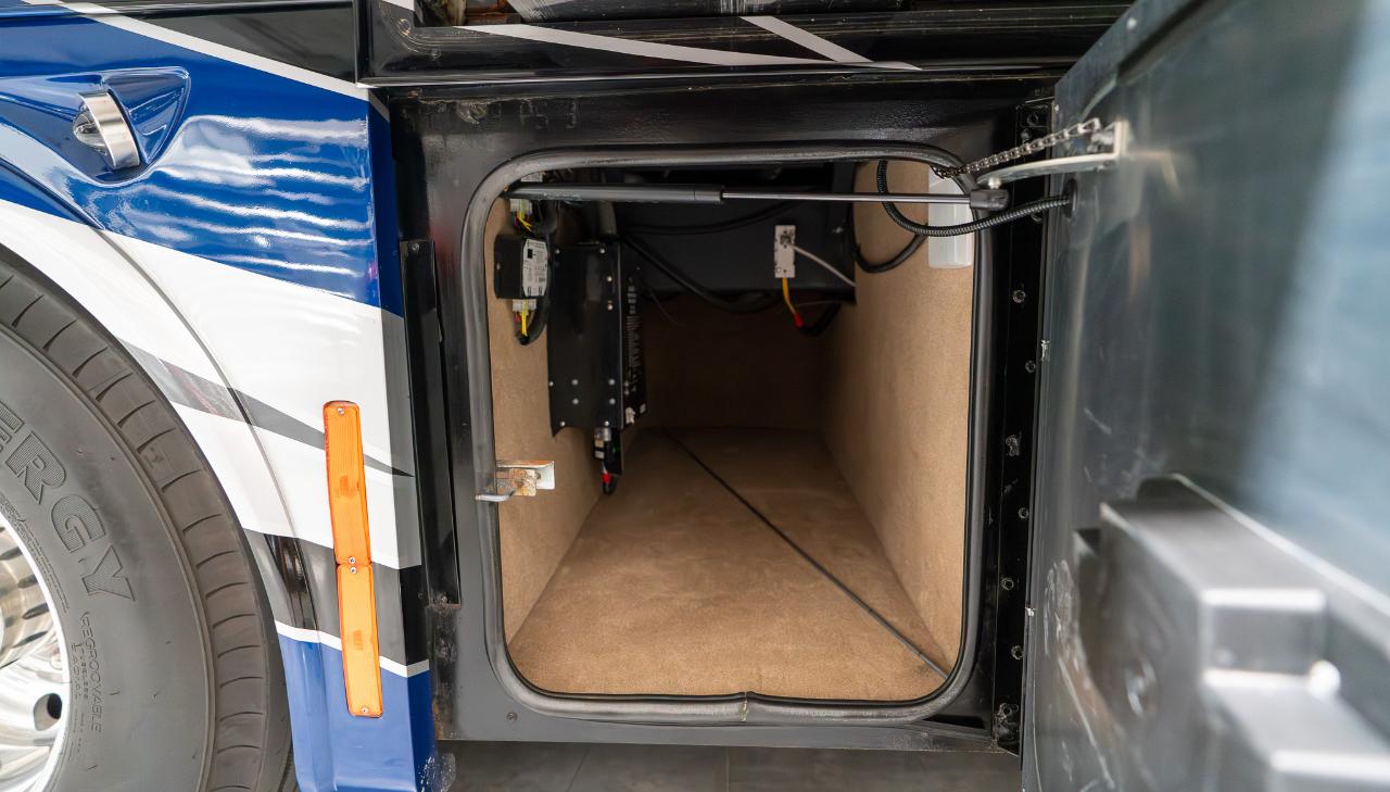 Tiffin Motorhomes Allegro Bus  2018