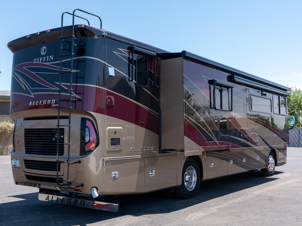 Tiffin Motorhomes Allegro  2021