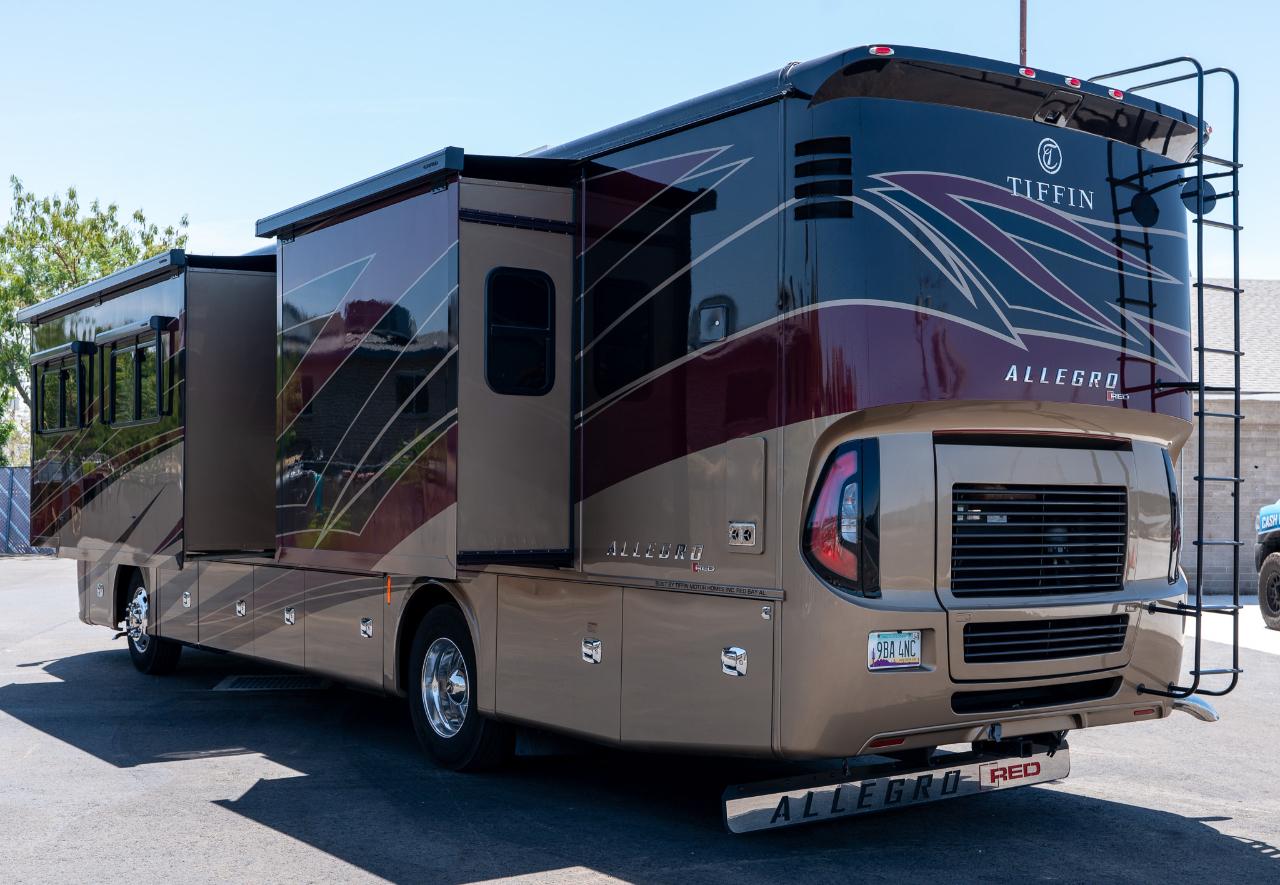Tiffin Motorhomes Allegro  2021