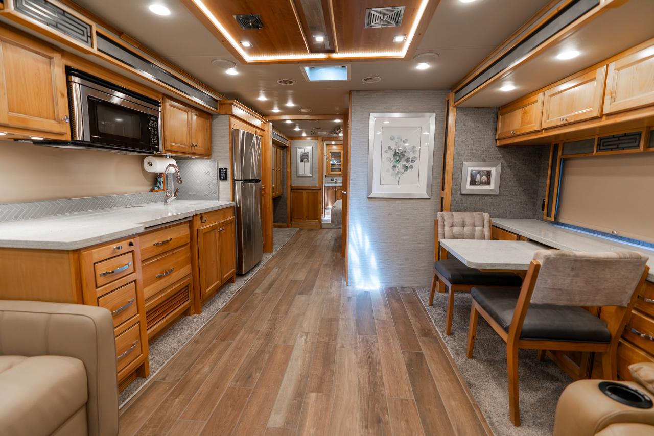 Tiffin Motorhomes Allegro  2021