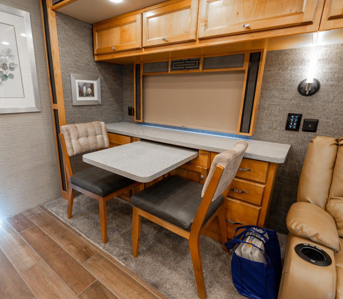 Tiffin Motorhomes Allegro  2021