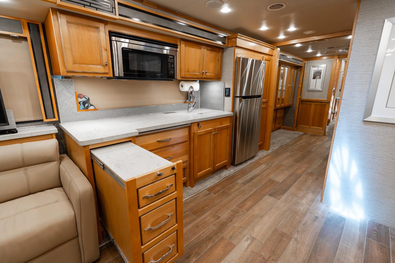 Tiffin Motorhomes Allegro  2021