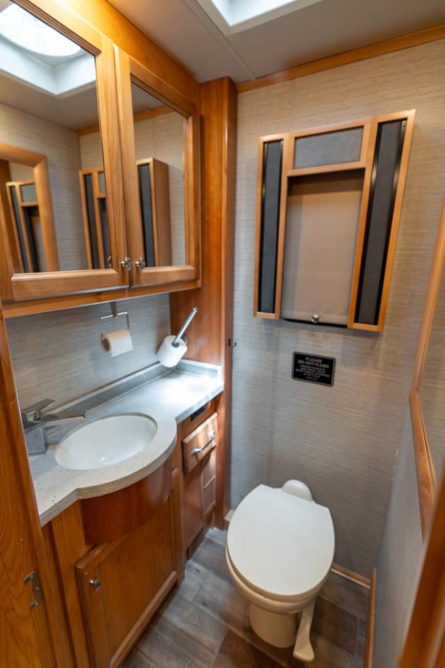 Tiffin Motorhomes Allegro  2021