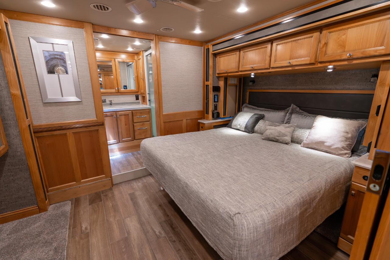 Tiffin Motorhomes Allegro  2021