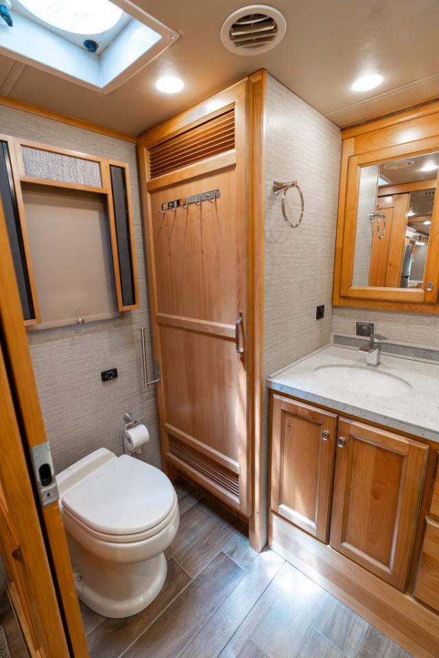 Tiffin Motorhomes Allegro  2021
