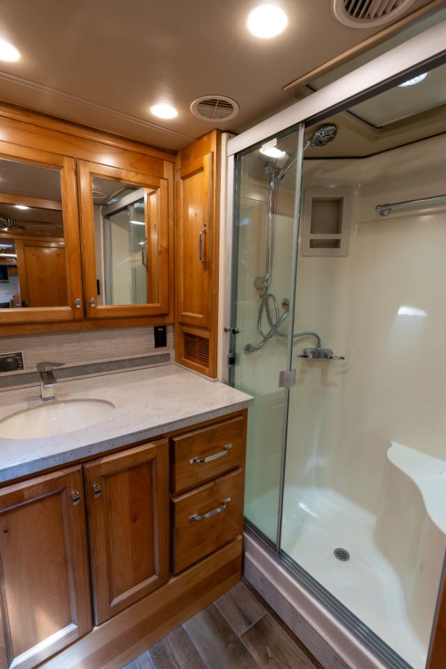 Tiffin Motorhomes Allegro  2021