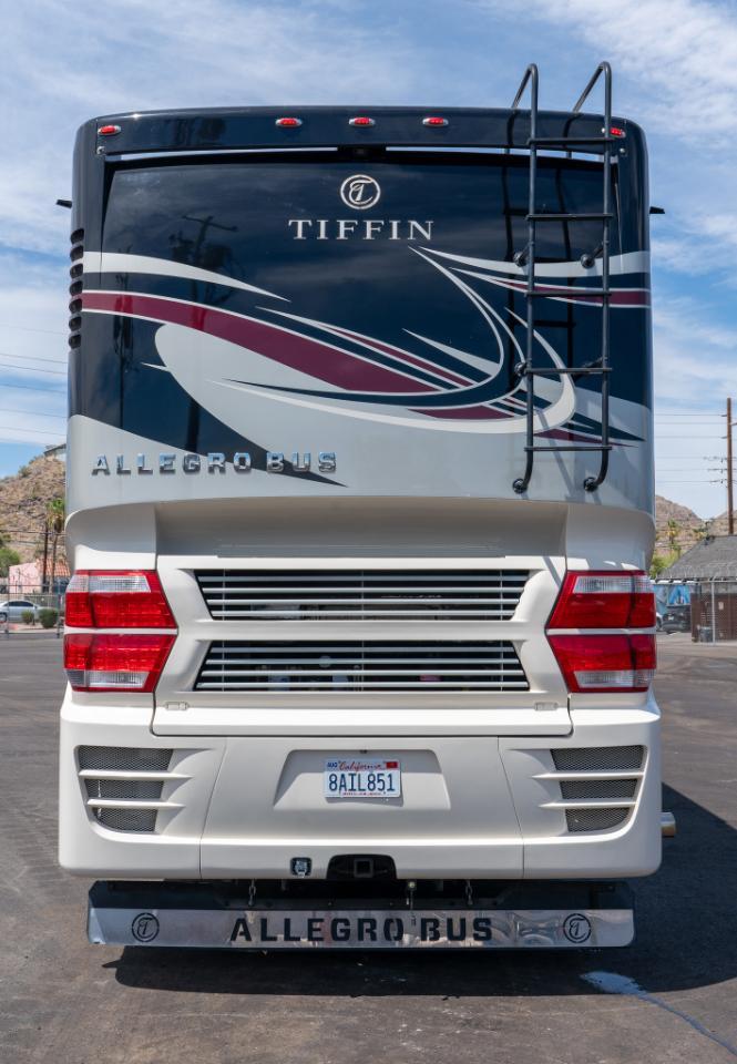 Tiffin Motorhomes Allegro Bus  2017