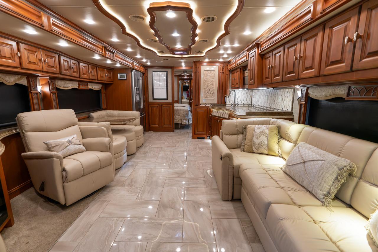 Tiffin Motorhomes Allegro Bus  2017