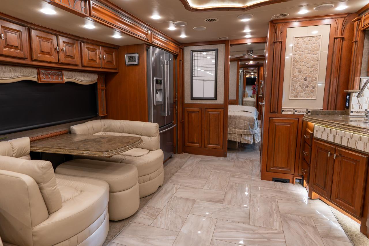 Tiffin Motorhomes Allegro Bus  2017