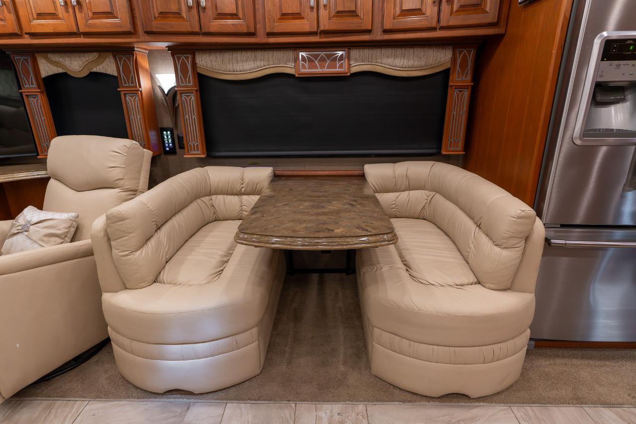Tiffin Motorhomes Allegro Bus  2017