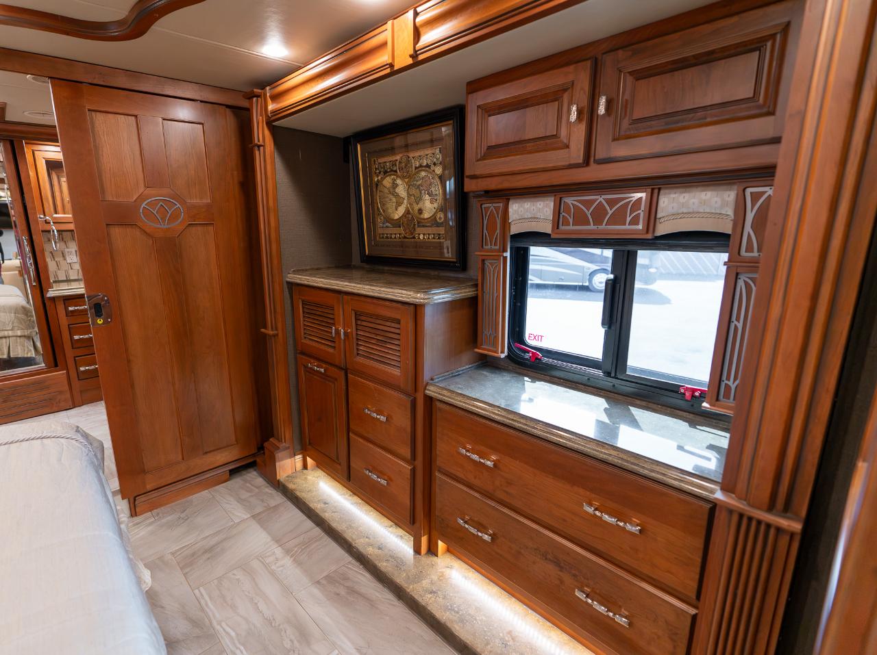Tiffin Motorhomes Allegro Bus  2017