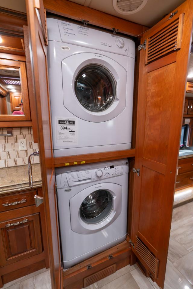 Tiffin Motorhomes Allegro Bus  2017