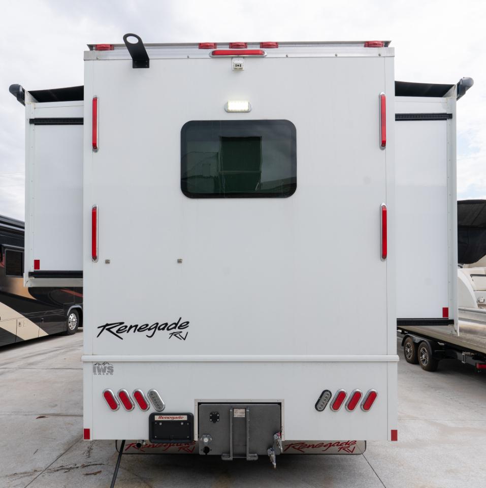 Renegade Motorcoach Motorhome   2022