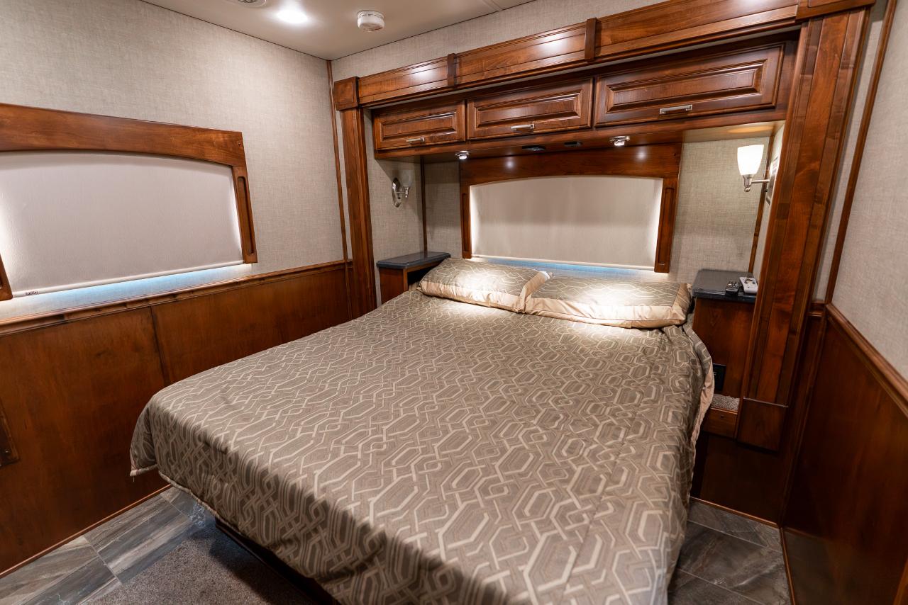 Renegade Motorcoach Motorhome   2022