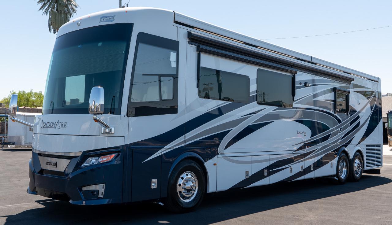 Newmar London Aire  2021