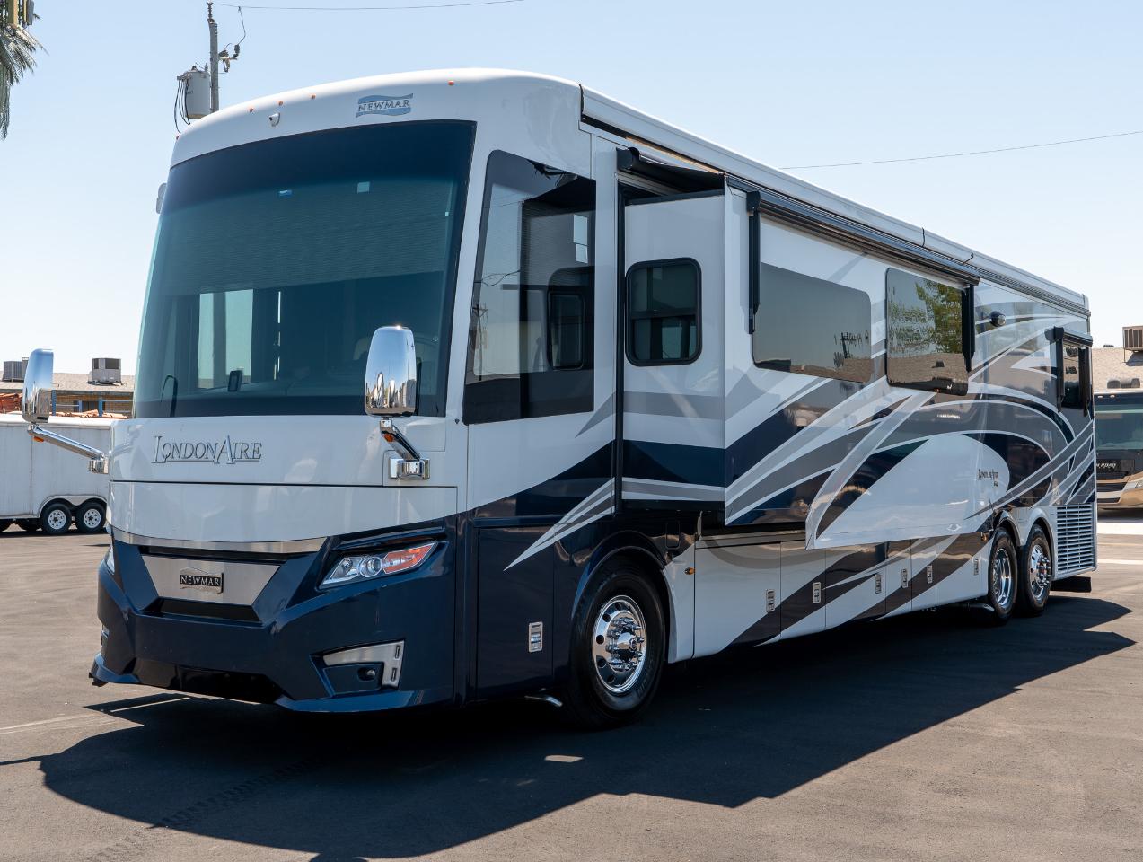 Newmar London Aire  2021