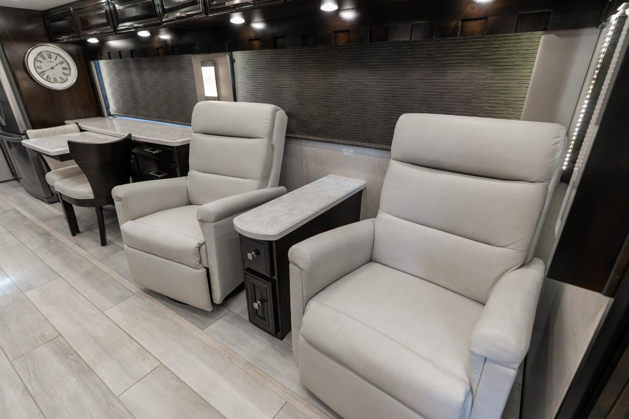 Newmar London Aire  2021