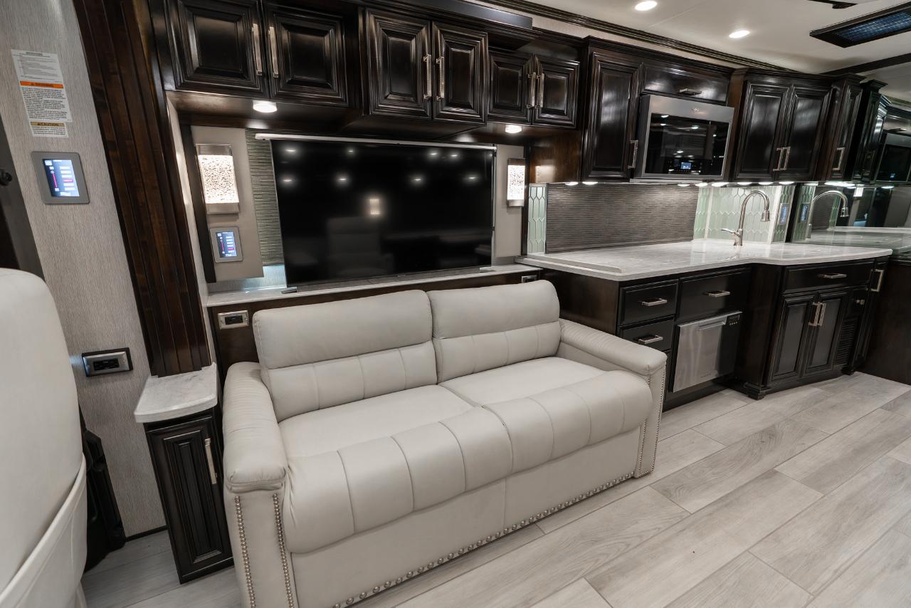 Newmar London Aire  2021