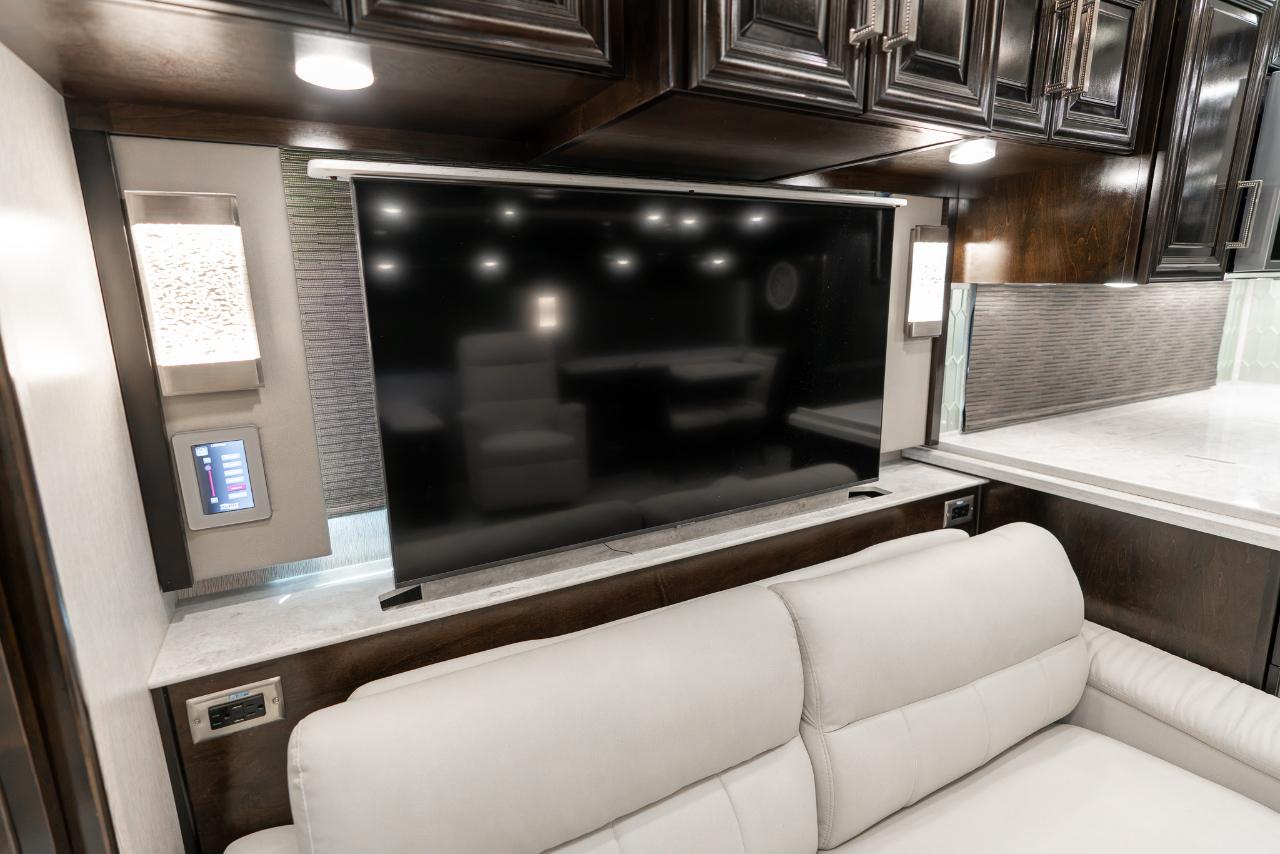 Newmar London Aire  2021