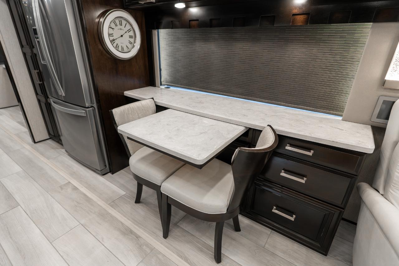 Newmar London Aire  2021