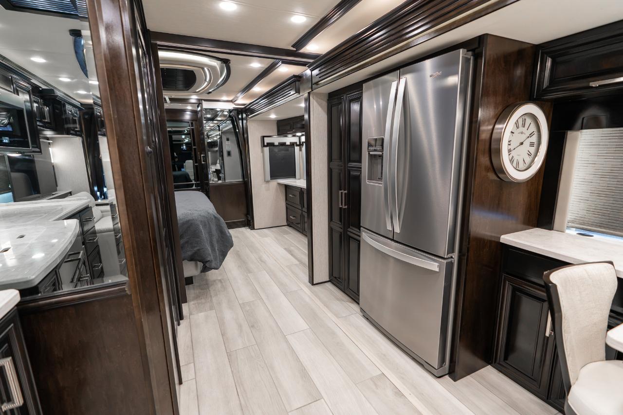 Newmar London Aire  2021