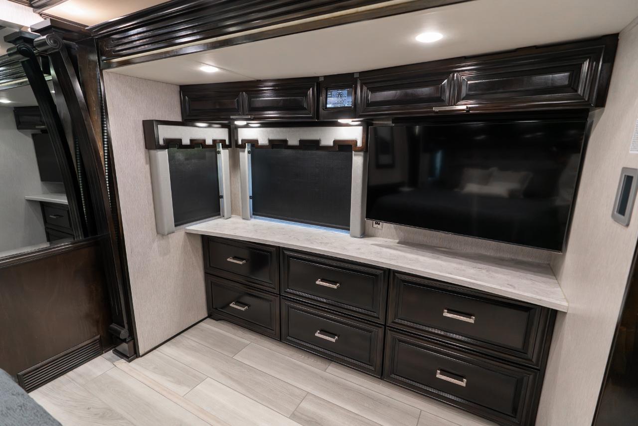 Newmar London Aire  2021