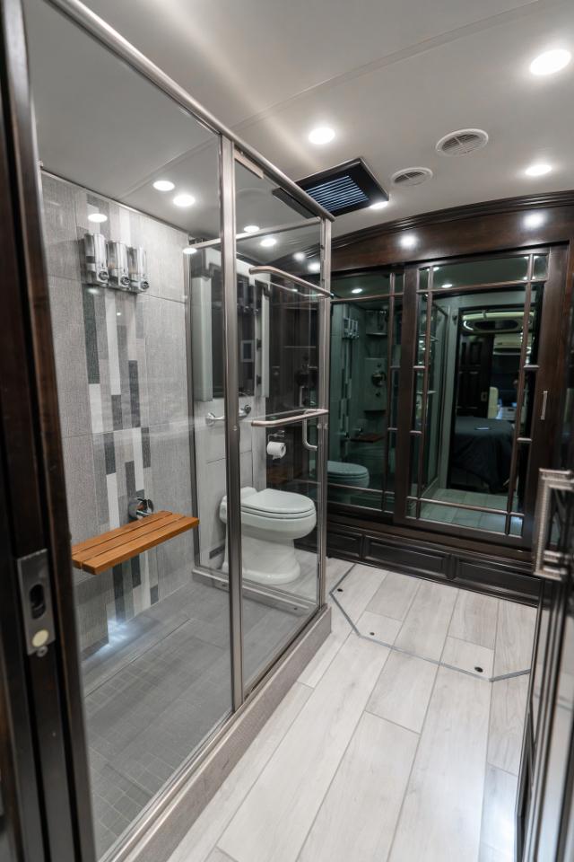 Newmar London Aire  2021