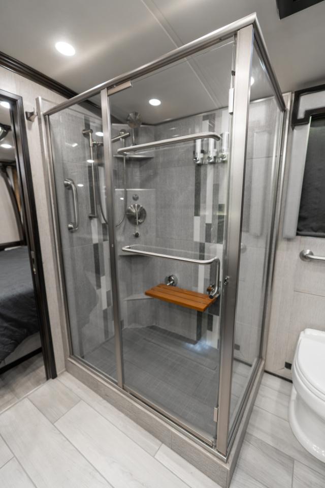 Newmar London Aire  2021