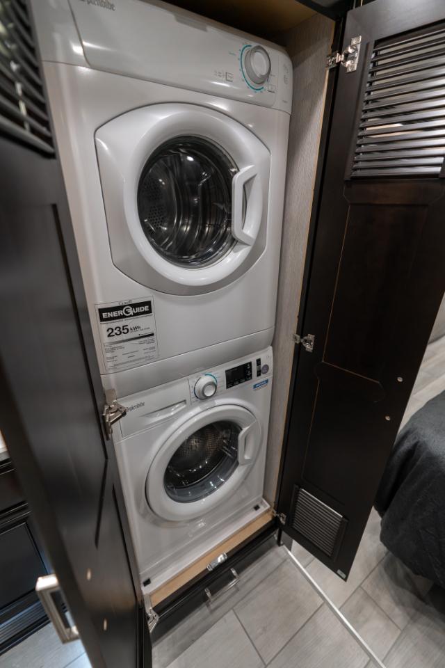 Newmar London Aire  2021