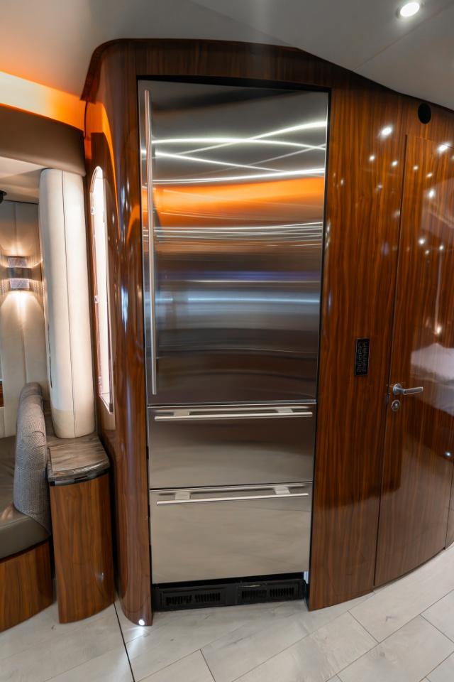 Newell Custom Coach Newell  2014