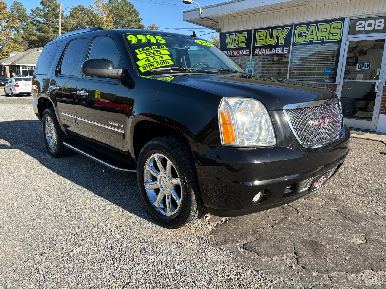 GMC Yukon Denali 4WD 2011 GMC Yukon Denali 4WD 2011