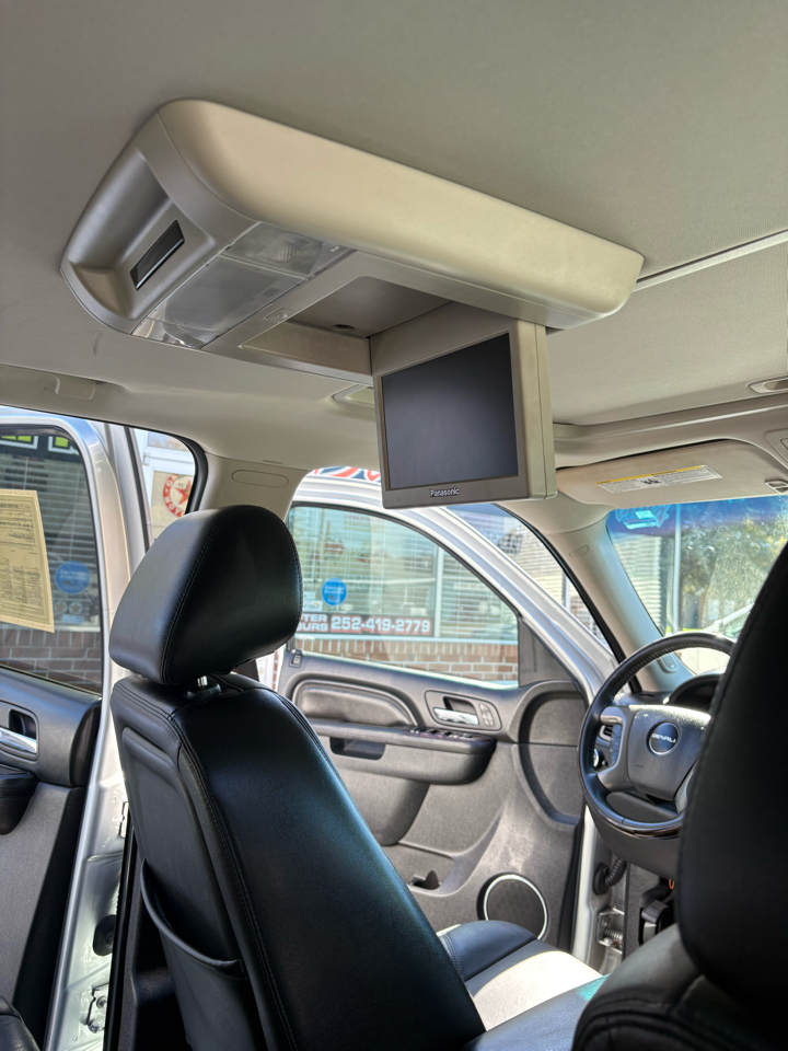 GMC Yukon Denali 4WD 2014 GMC Yukon Denali 4WD 2014