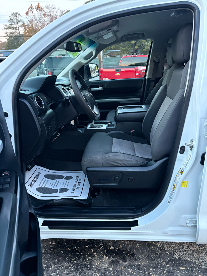 Toyota Tundra SR5 5.7L V8 Double Cab 2WD 2014