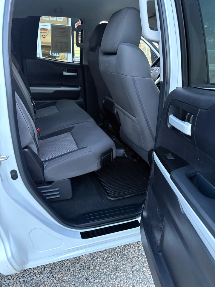 Toyota Tundra SR5 5.7L V8 Double Cab 2WD 2014