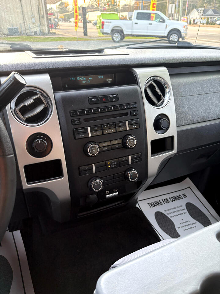 Ford F-150 XL SuperCrew 5.5-ft. Bed 4WD 2013