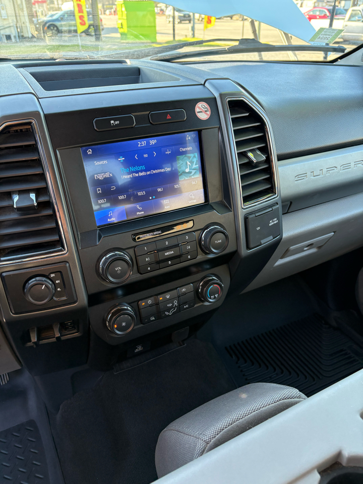 Ford F-250 SD Platinum Crew Cab 4WD 2022