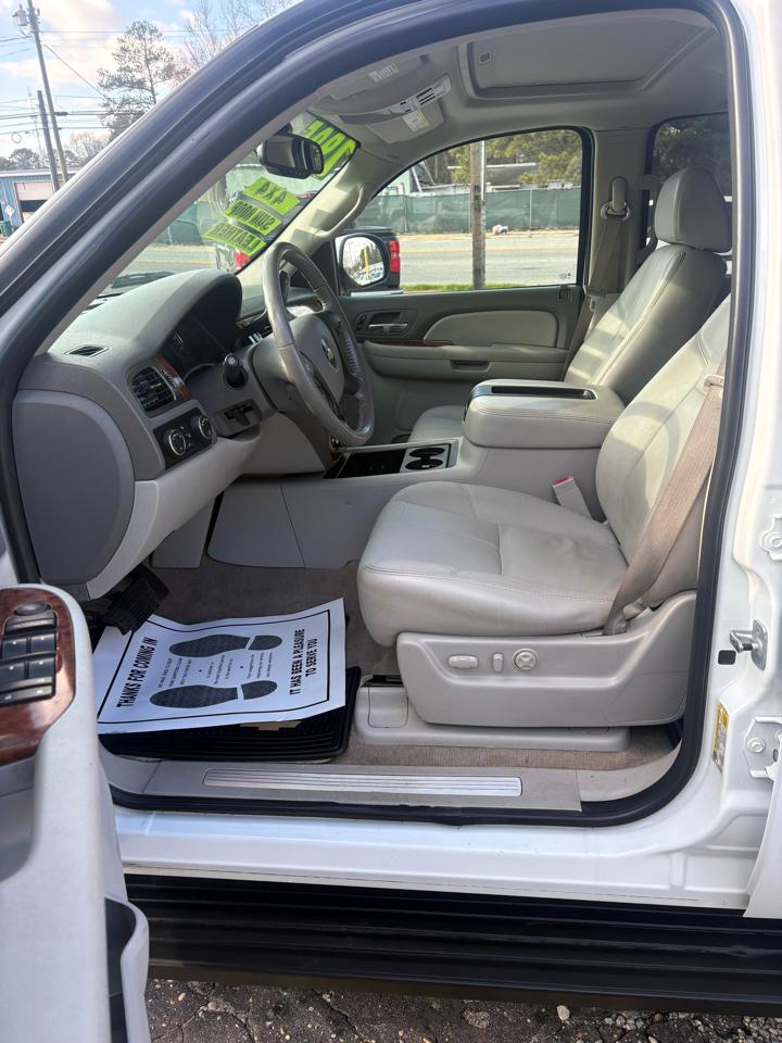 Chevrolet Suburban LS 1500 4WD 2007